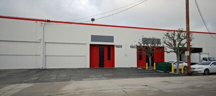 4605-4631 S Alameda St, Los Angeles, CA for lease Building Photo- Image 1 of 5