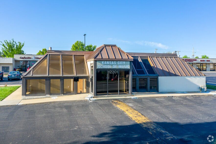 12219-12247 W 87th Street Pky, Lenexa, KS for lease - Building Photo - Image 2 of 4