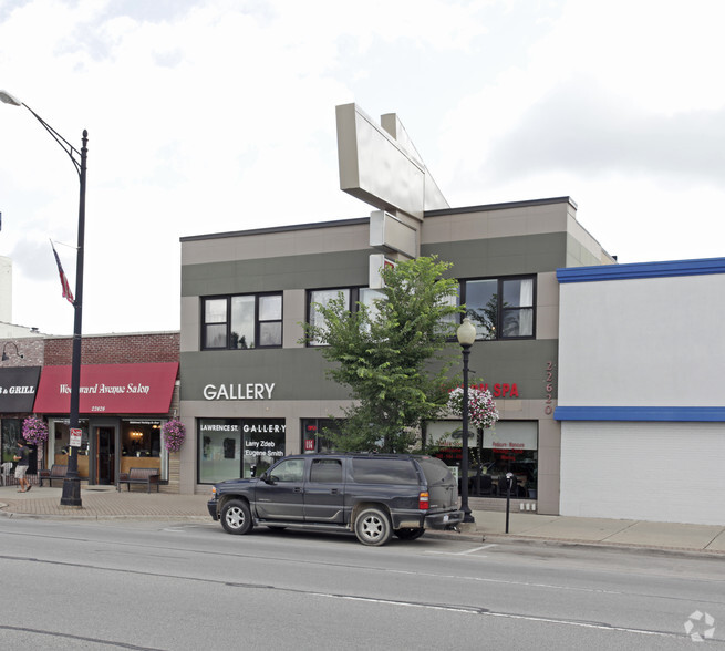 22620 Woodward Ave, Ferndale, MI for lease - Building Photo - Image 2 of 7