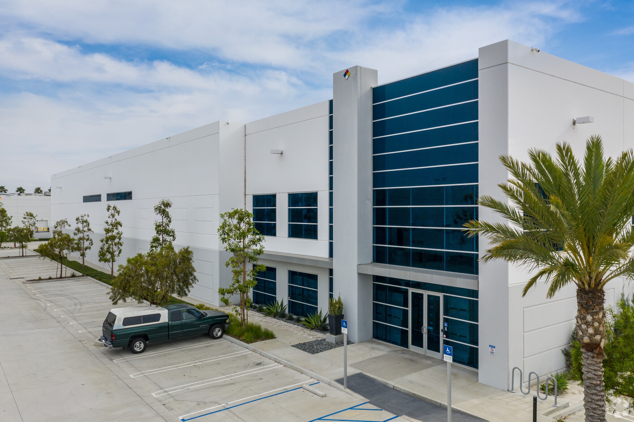 1153 N Ocean Cir, Anaheim, CA for lease Building Photo- Image 1 of 5