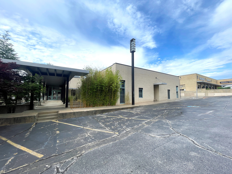 104 N East Ave, Fayetteville, AR for lease - Primary Photo - Image 1 of 1