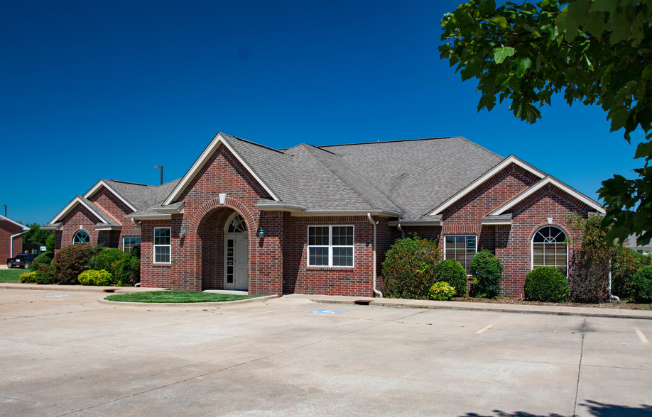 1120 Neo Loop, Grove, OK for sale - Building Photo - Image 1 of 1