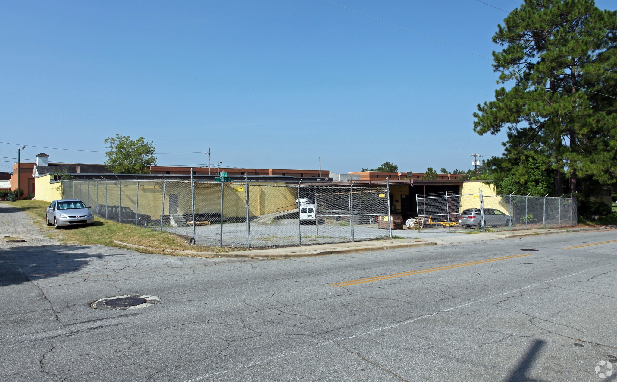 611 W Jones St, Savannah, GA for sale Primary Photo- Image 1 of 1
