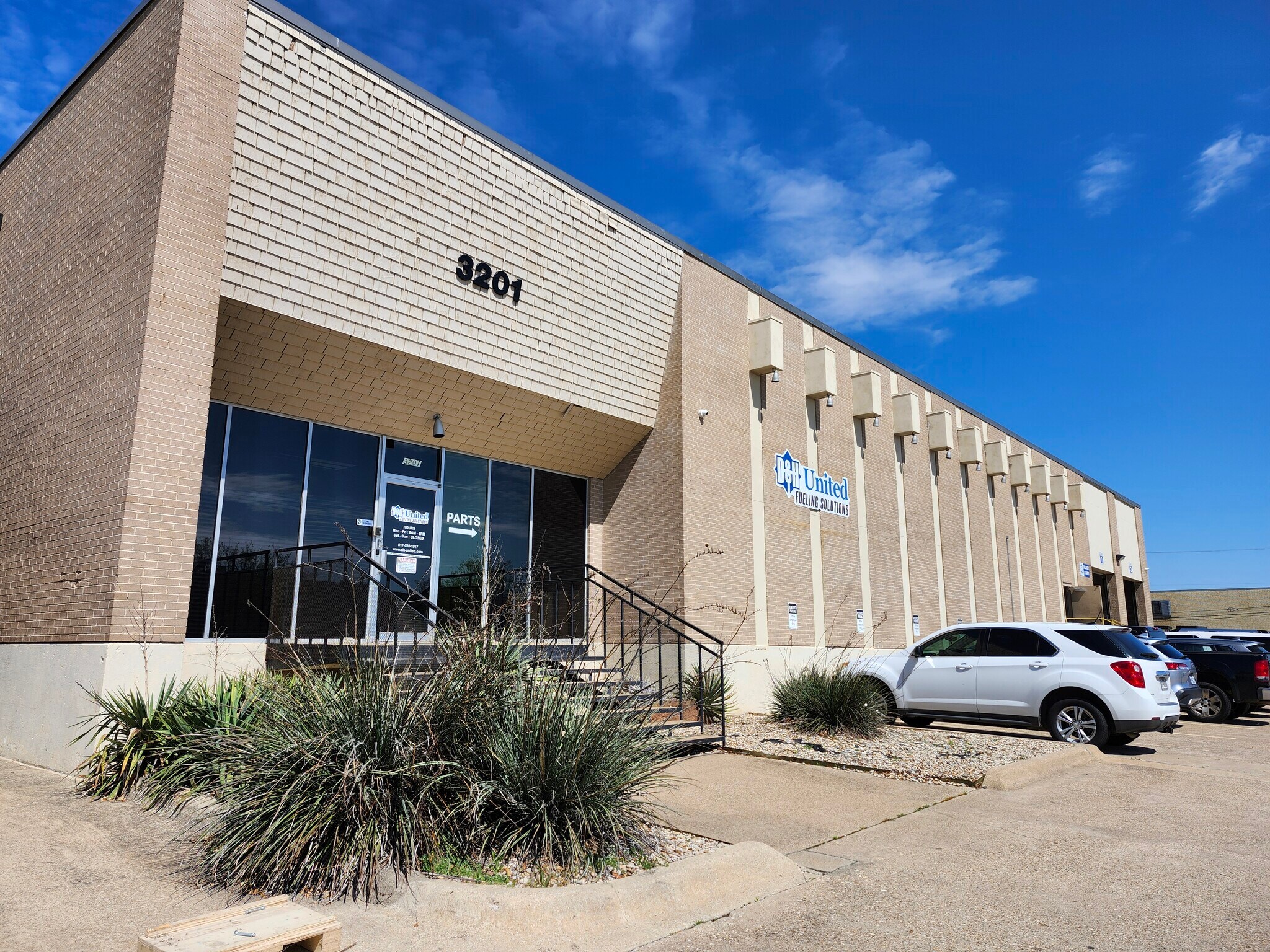 3201 E Randol Mill Rd, Arlington, TX for sale Building Photo- Image 1 of 1
