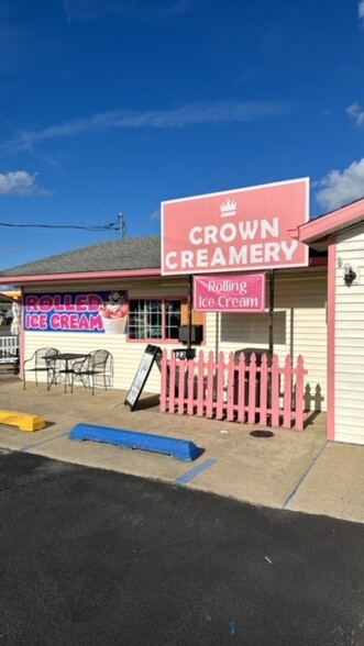 123 Alton Rd, Carlinville, IL for sale - Primary Photo - Image 1 of 6