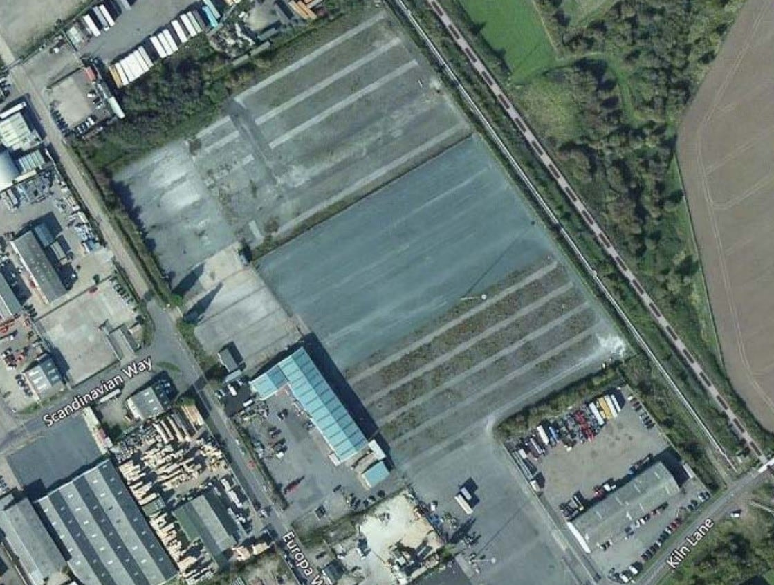 Europa Way, Grimsby for lease Primary Photo- Image 1 of 2