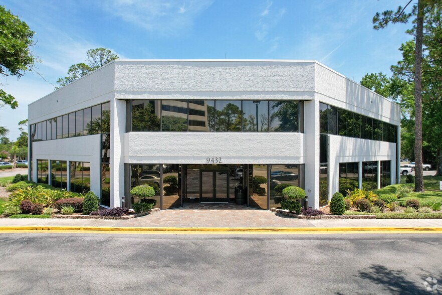 9424 Baymeadows Rd, Jacksonville, FL 32256