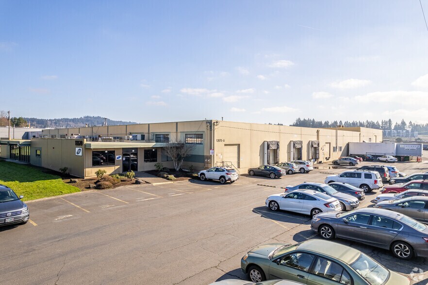 12670 SW Hall Blvd, Tigard, OR for sale - Primary Photo - Image 1 of 1