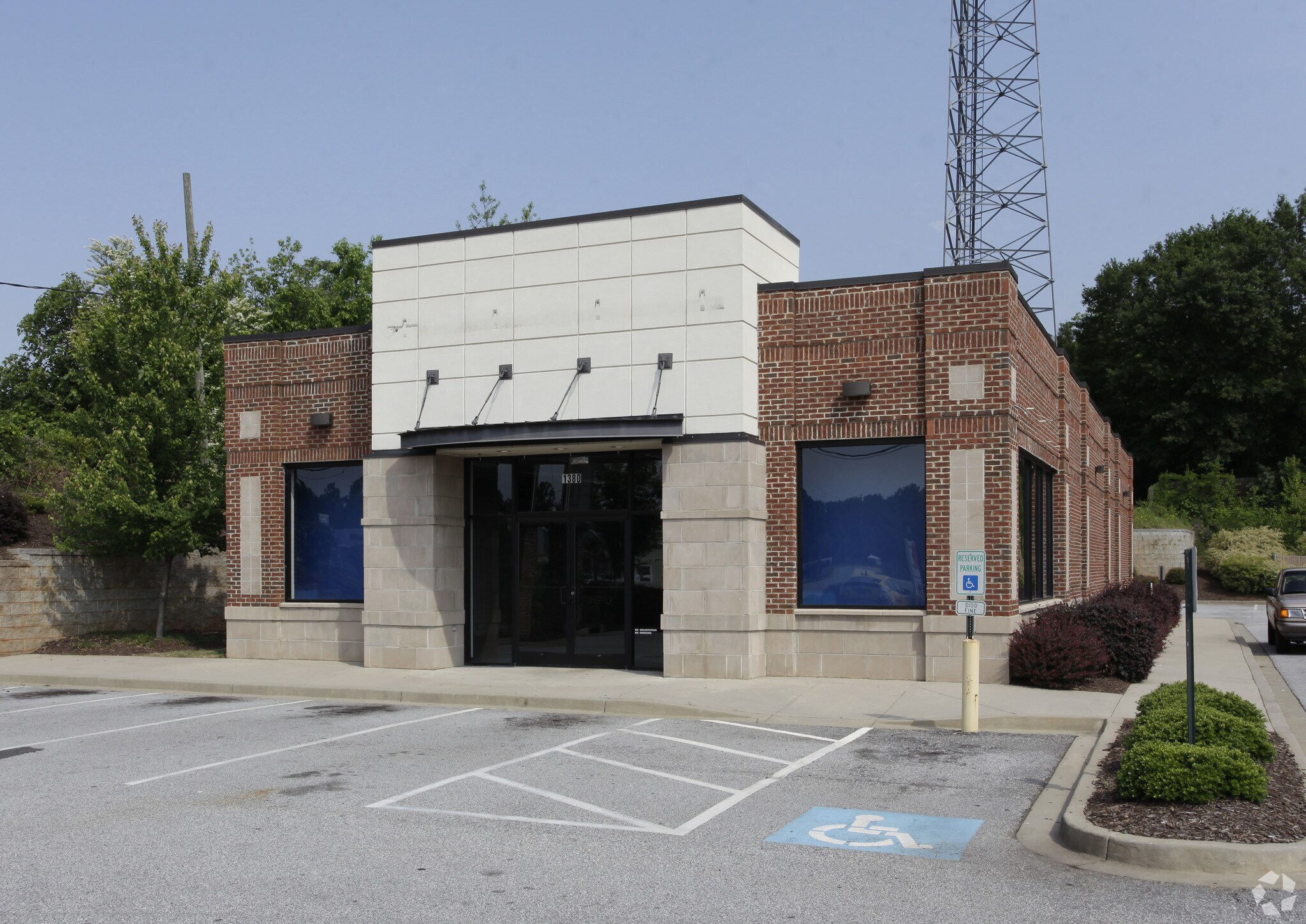 1380 W Wade Hampton Blvd, Greer, SC for sale Primary Photo- Image 1 of 3