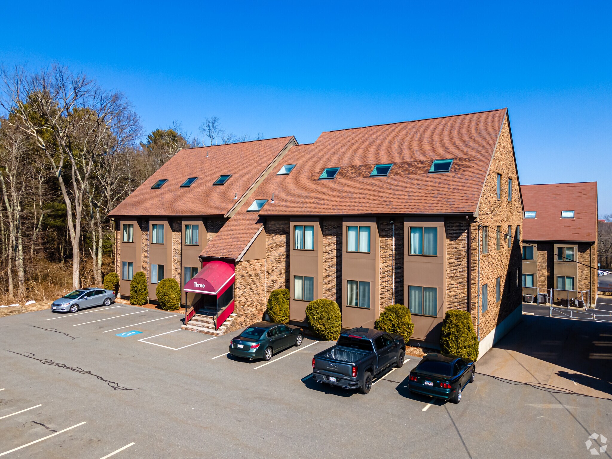 3 Cabot Pl, Stoughton, MA for sale Primary Photo- Image 1 of 1