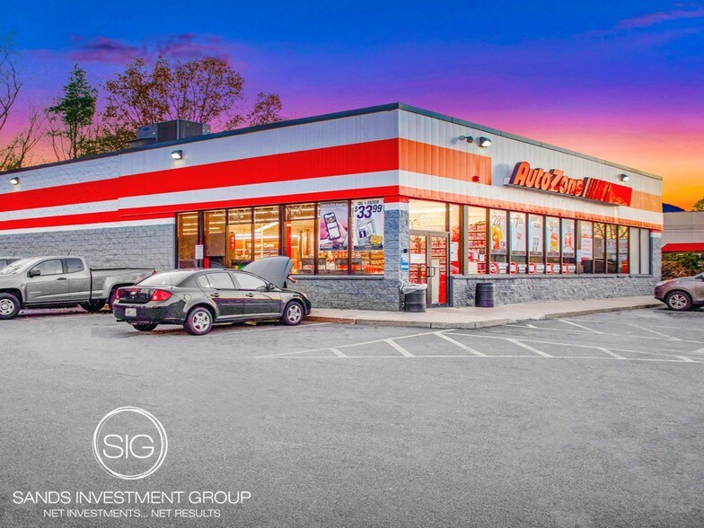 1453 Diamond Hill Rd, Woonsocket, RI for sale - Building Photo - Image 1 of 1