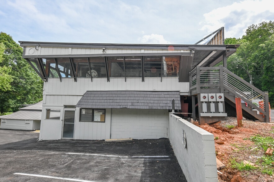 215 Tallassee Rd, Athens, GA for lease - Building Photo - Image 2 of 17