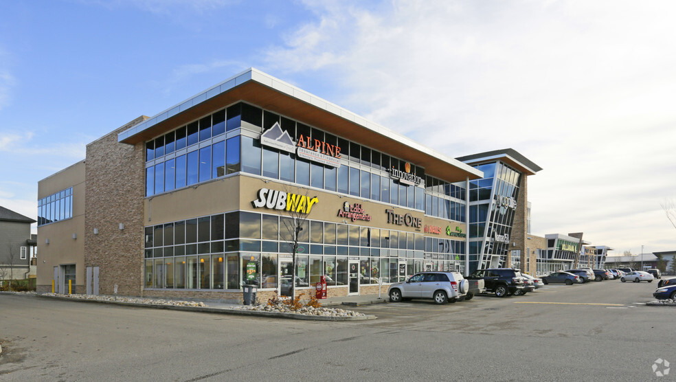 15945-15996 97th St NW, Edmonton, AB for lease - Building Photo - Image 1 of 4