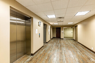 410 Rouser Rd, Coraopolis, PA for lease Interior Photo- Image 1 of 7