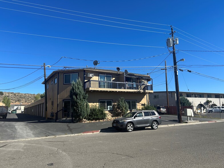 2151 Lone Mountain Dr, Carson City, NV for lease - Primary Photo - Image 1 of 15