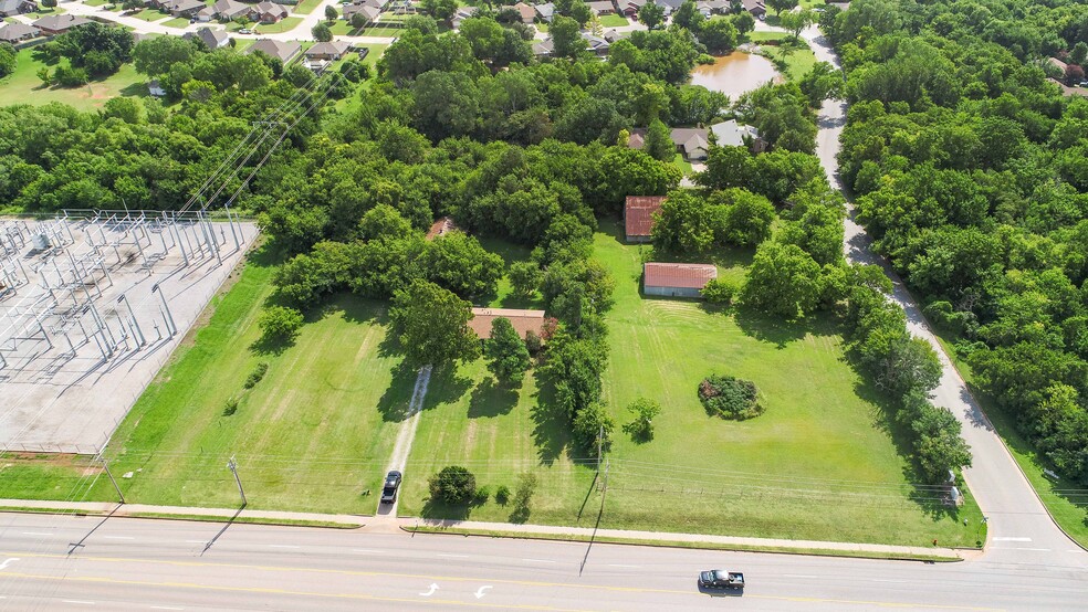 308 N Czech Hall Rd, Yukon, OK for sale - Aerial - Image 2 of 19