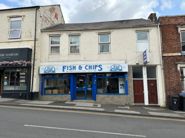 74 Cradley Rd, Cradley Heath for sale - Primary Photo - Image 1 of 6