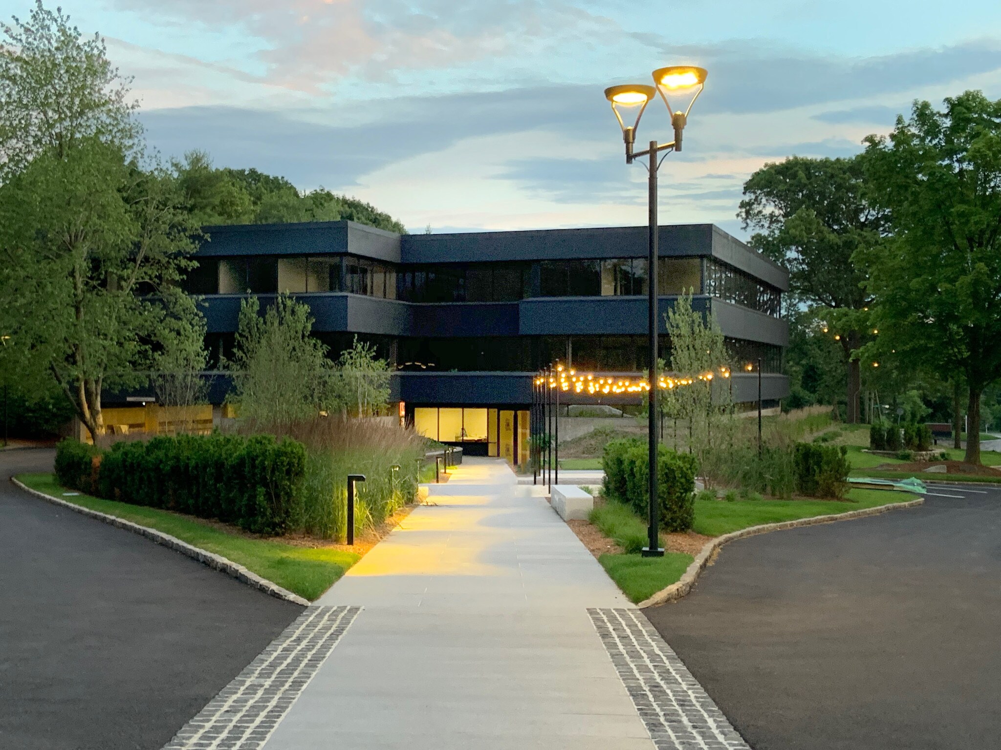 330 Boston Post Rd, Darien, CT for sale Building Photo- Image 1 of 1