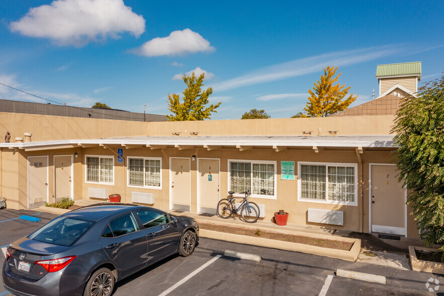 1140 Morse Blvd, San Carlos, CA for sale - Building Photo - Image 2 of 7