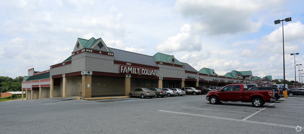 2300-2364 Iverson St, Temple Hills, MD for sale - Primary Photo - Image 1 of 1