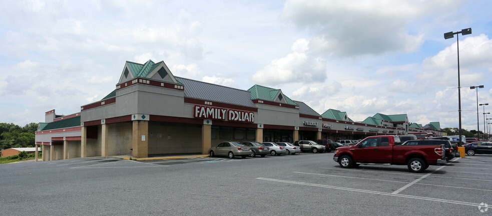 2346 Iverson St, Temple Hills, MD for lease - Primary Photo - Image 1 of 11