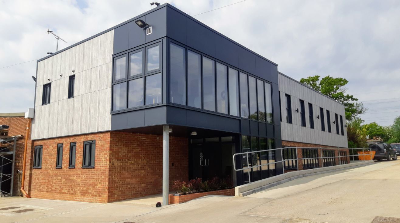 South Hanningfield Rd, Chelmsford, ESS CM3 8HQ