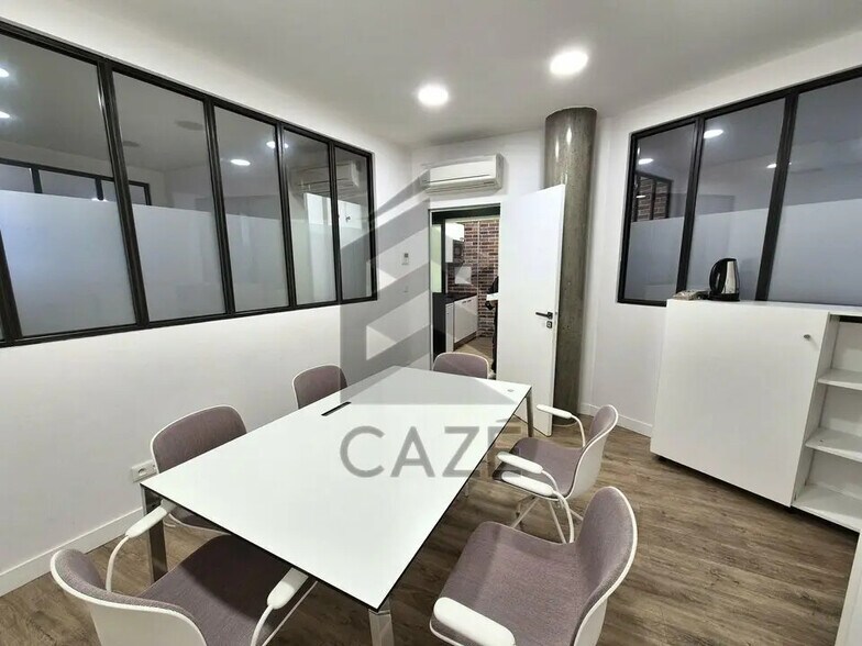 Office in Talence for lease - Interior Photo - Image 3 of 6