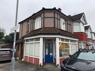 More details for 106 Charter Av, Ilford - Office for Lease