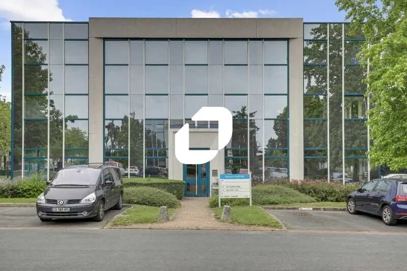 Office in Villebon-sur-Yvette for lease - Building Photo - Image 2 of 21