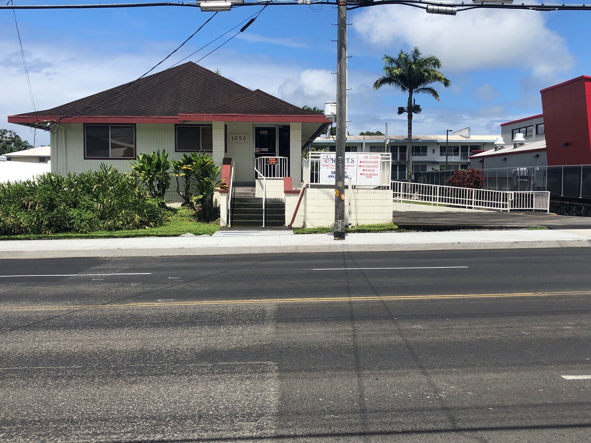 1059 Kilauea Ave, Hilo, HI for lease Interior Photo- Image 1 of 2