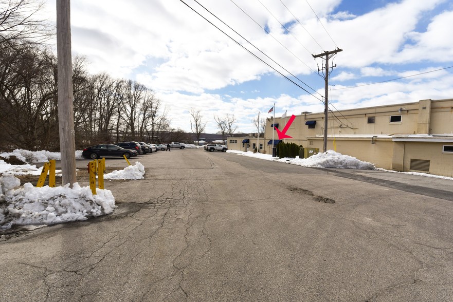 1226 Mendon Rd, Cumberland, RI for lease - Building Photo - Image 1 of 9