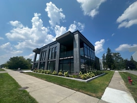 189 E Big Beaver Rd, Troy MI - Loft