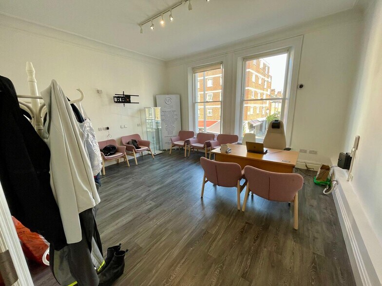 204 Fulham Rd, London for lease - Interior Photo - Image 3 of 6