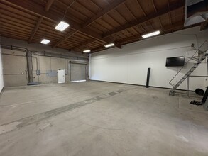 2425 W 12th St, Tempe, AZ for lease Interior Photo- Image 2 of 2