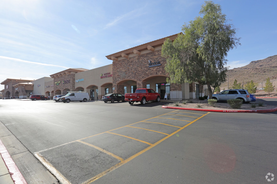 25-55 E Horizon Ridge Pky, Henderson, NV for lease - Primary Photo - Image 3 of 8