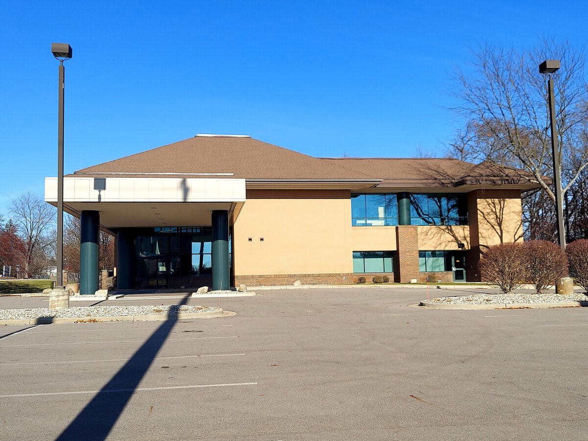 2255 W Centre Ave, Portage, MI 49024 Office for Lease