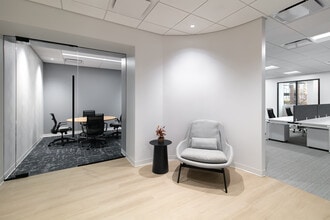 6350 Walker Ln, Alexandria, VA for lease Interior Photo- Image 2 of 12