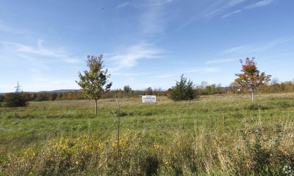 2639 Ethan Allen Hwy, New Haven, VT for sale - Primary Photo - Image 3 of 3