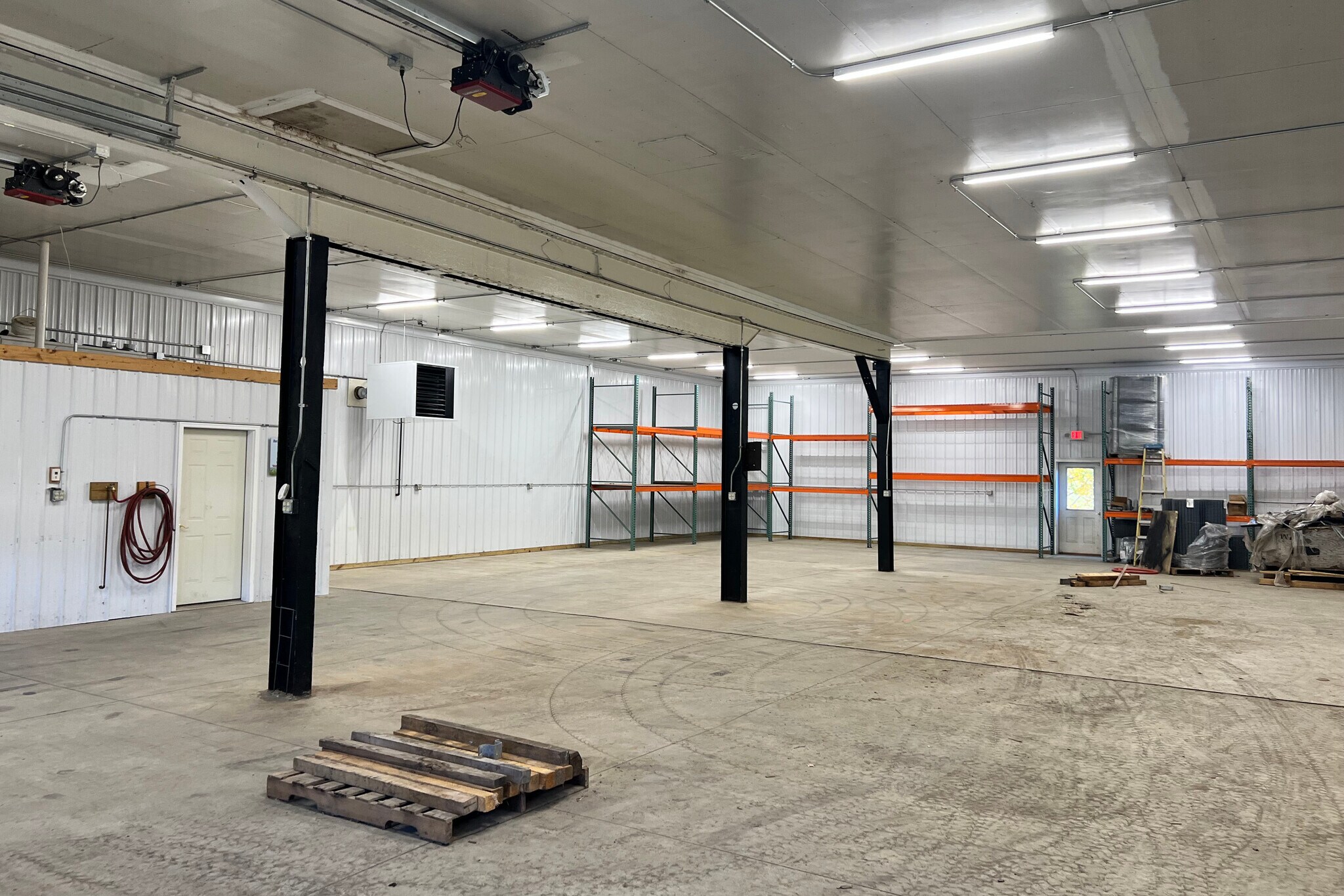 589 Vermont Rte 100, Morristown, VT for lease Interior Photo- Image 1 of 9