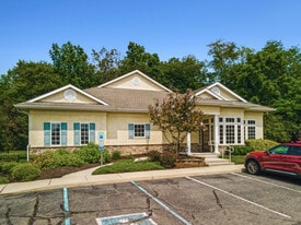 The Smilist Dentist - Parking Garage