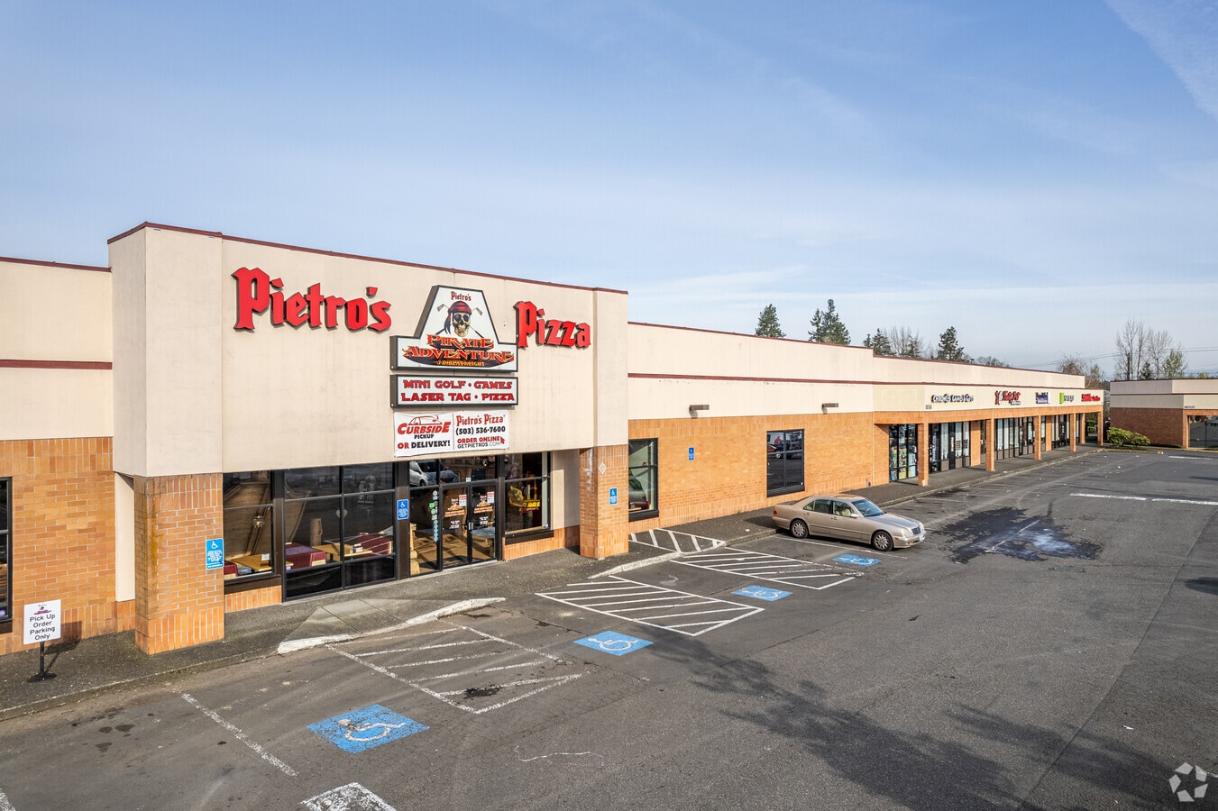 13203 SW Canyon Rd, Beaverton, OR 97005