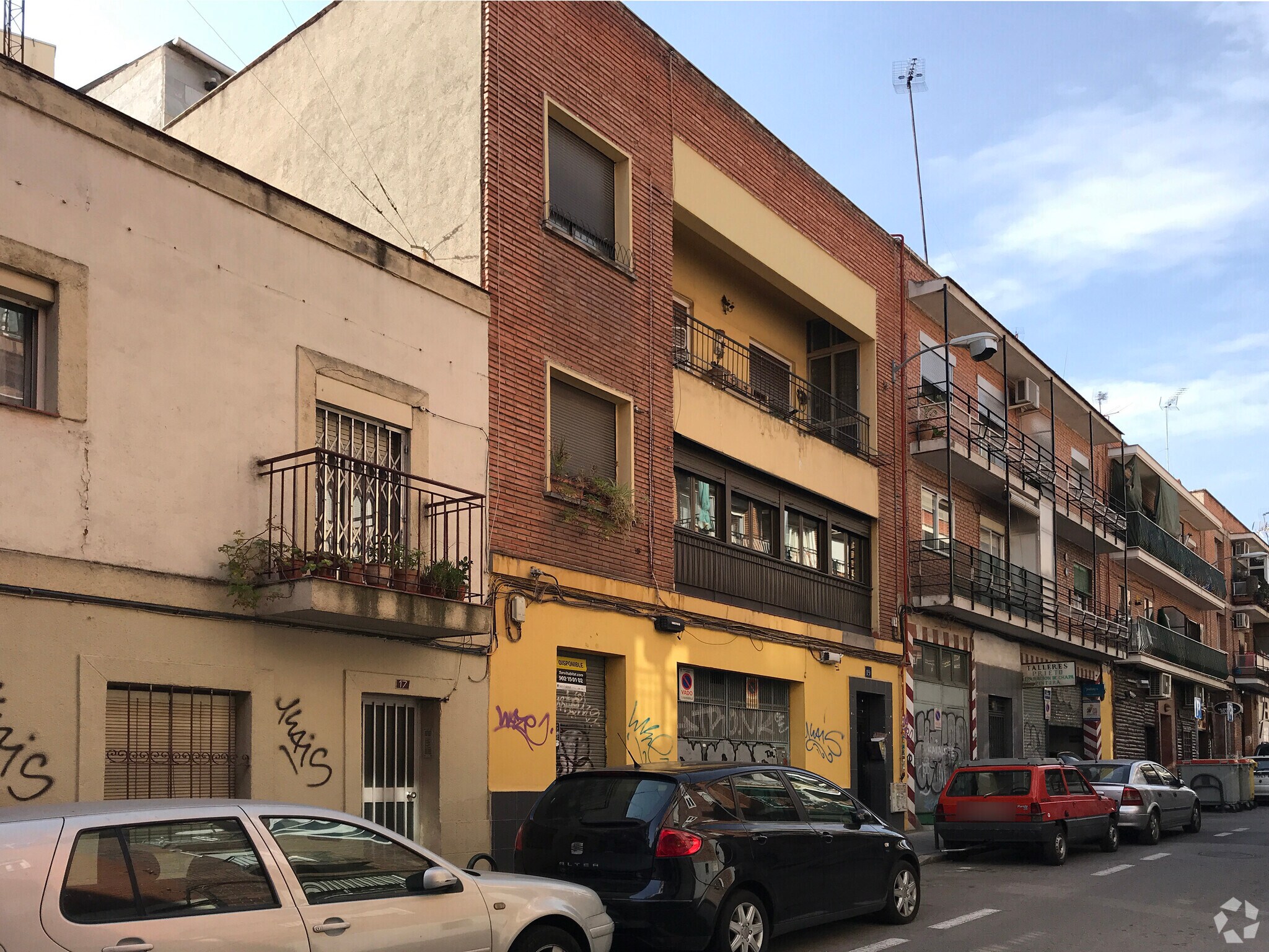 Calle del Doctor Urquiola, 19, Madrid, Madrid for sale Primary Photo- Image 1 of 1