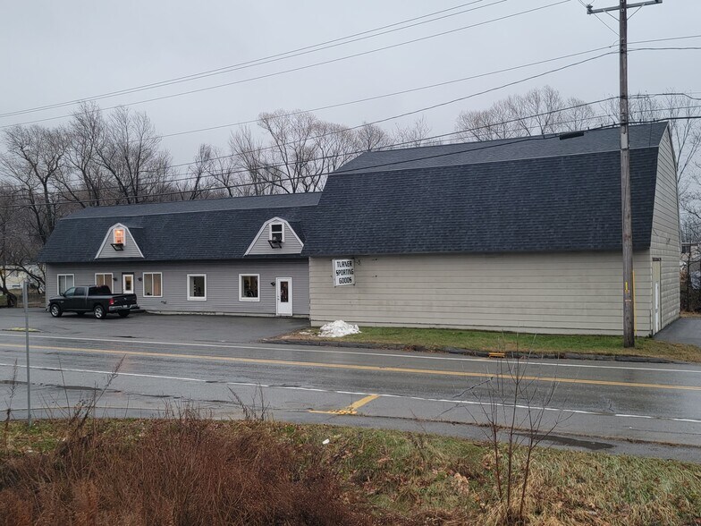 673 Main Rd N, Hampden, ME for sale - Building Photo - Image 1 of 1