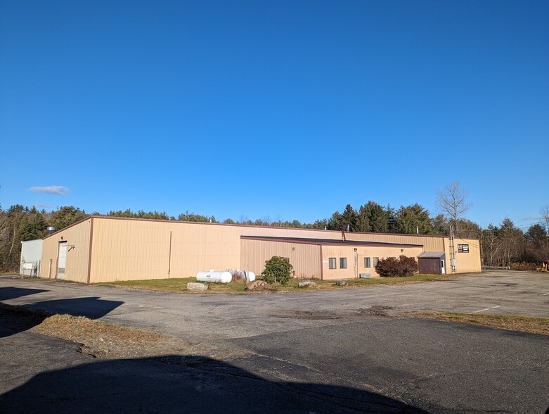 931 John Stark Hwy, Newport, NH for sale - Building Photo - Image 1 of 1