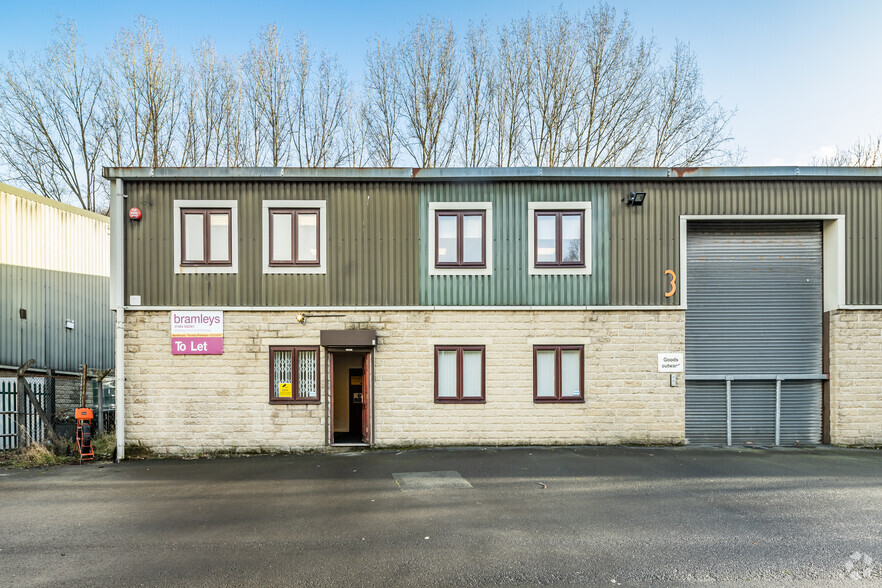 Burrwood Way, Holywell Green for lease - Building Photo - Image 2 of 9