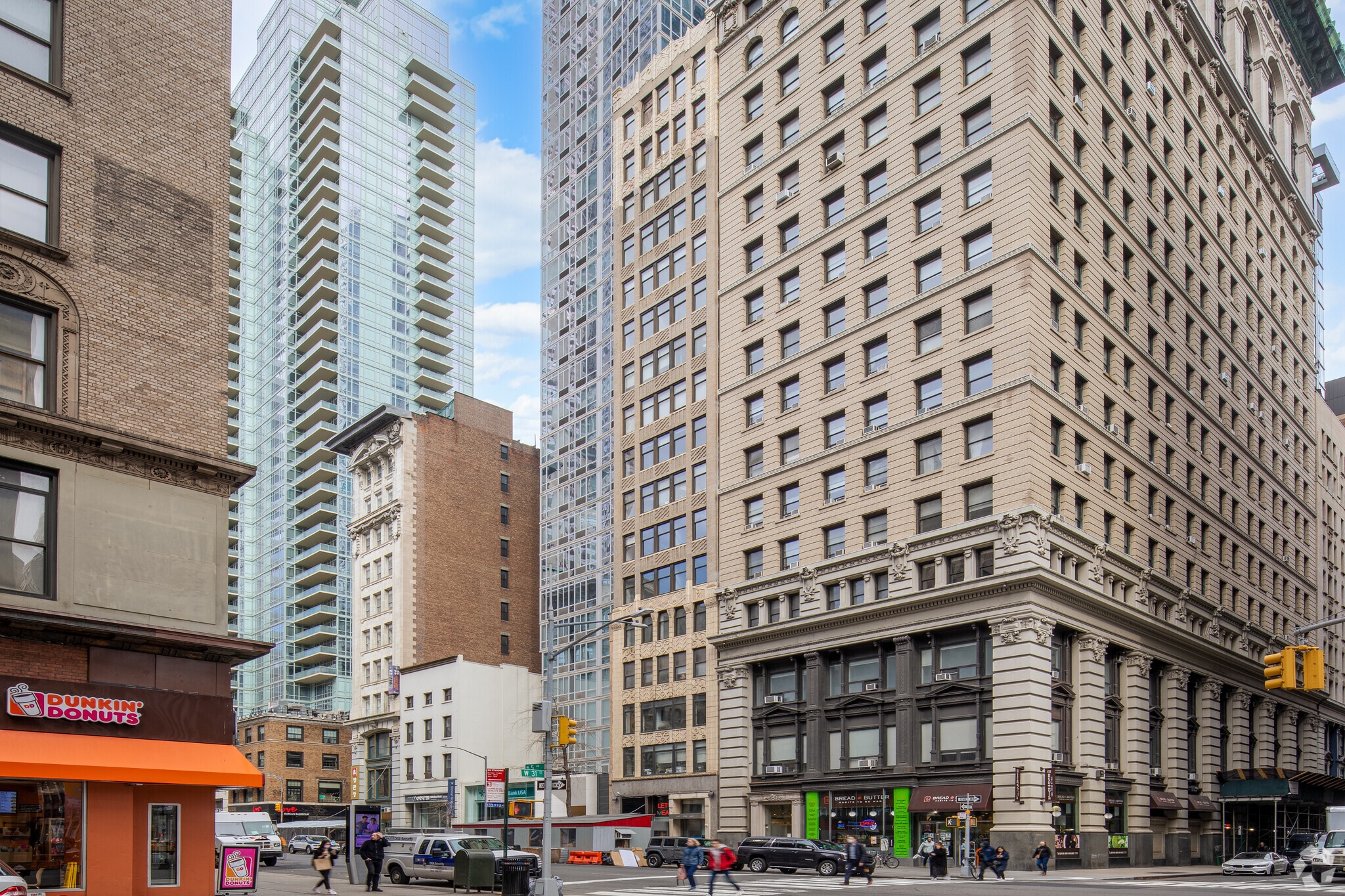 307 Fifth Ave, New York, NY for lease Building Photo- Image 1 of 13