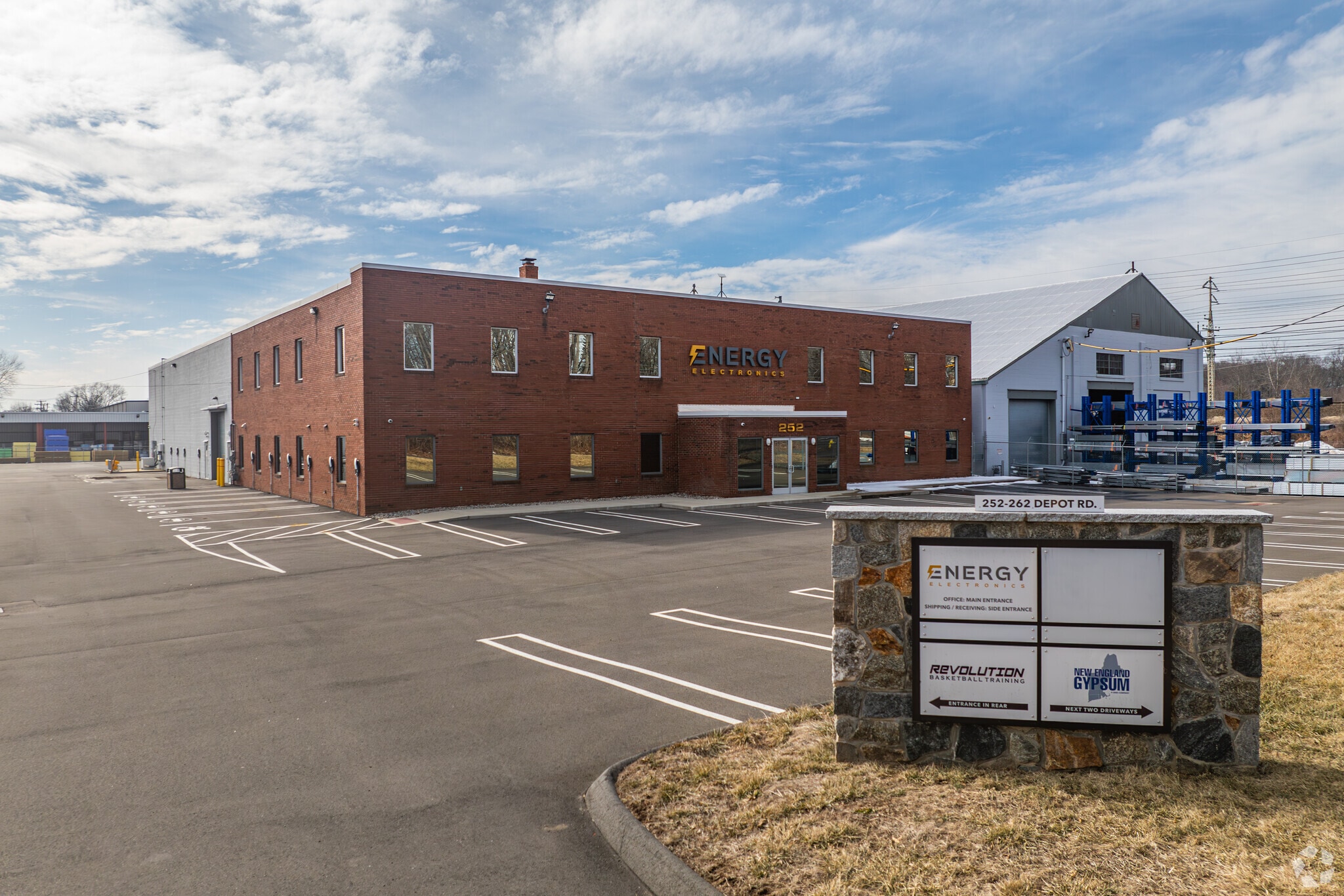 252-262 Depot Rd, Milford, CT for lease Primary Photo- Image 1 of 98