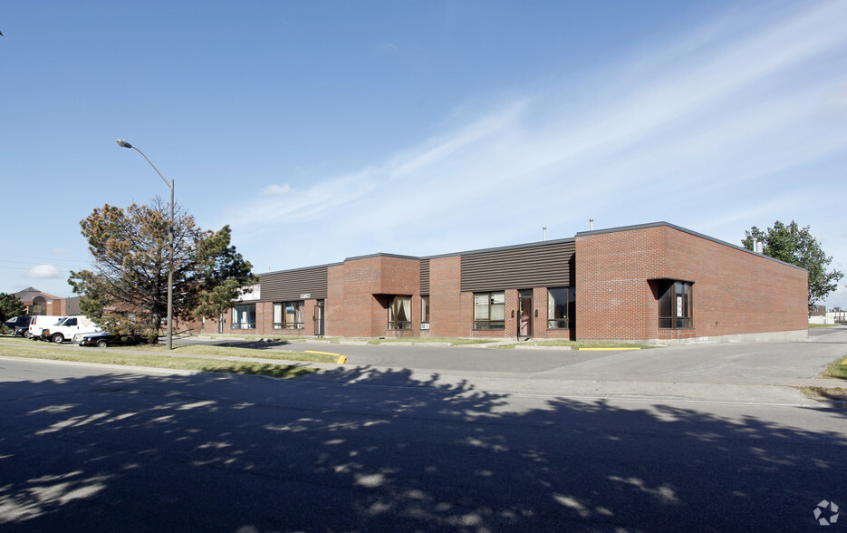 1725 Matheson Blvd, Mississauga, ON for sale - Primary Photo - Image 1 of 1