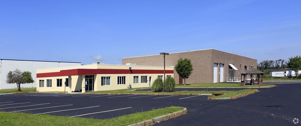 62 Leone Ln, Chester, NY for sale - Primary Photo - Image 1 of 1