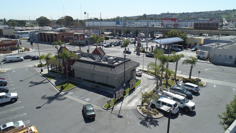 5101-5117 W Jefferson Blvd, Los Angeles, CA for sale - Building Photo - Image 2 of 5